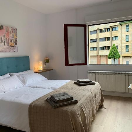 Apartamentos Santullano 1 Oviede Extérieur photo
