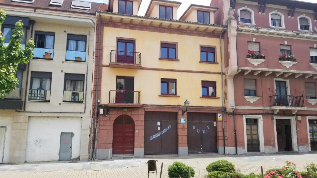 Apartamentos Santullano 1 Oviede Extérieur photo